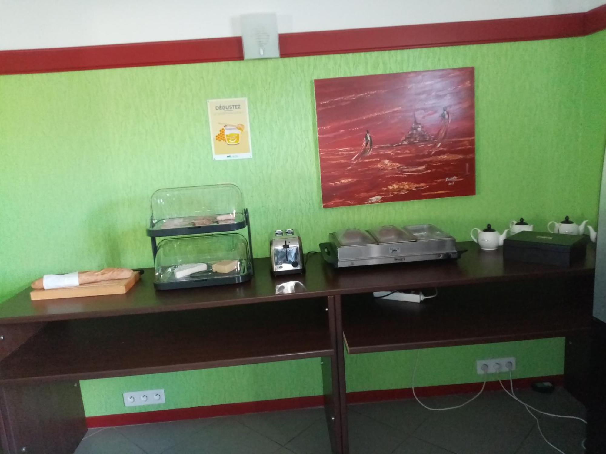 圣昆廷/诺德布里特酒店 Fayet  外观 照片